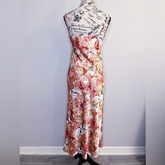 Utnisan Floral Satin Midi Dress Women’s XS Slit Romanticcore Soft Elegant Chic - Picture 2 of 8